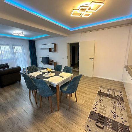 Zim Family Airport Apartment Otopeni Exterior photo